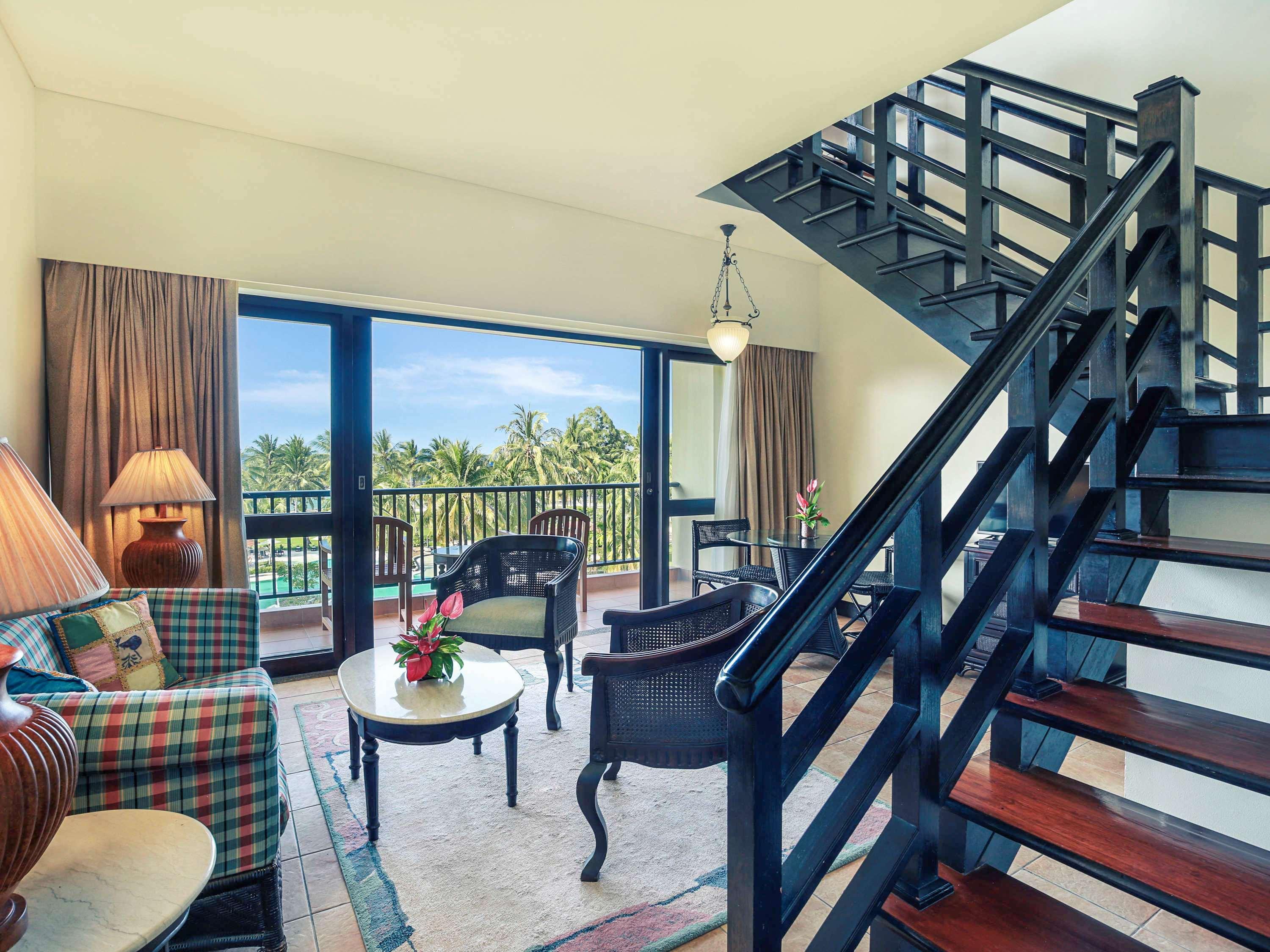 เมอร์เคียว มานาโด ตาเตลี บีช รีสอร์ต Hotel ภายนอก รูปภาพ