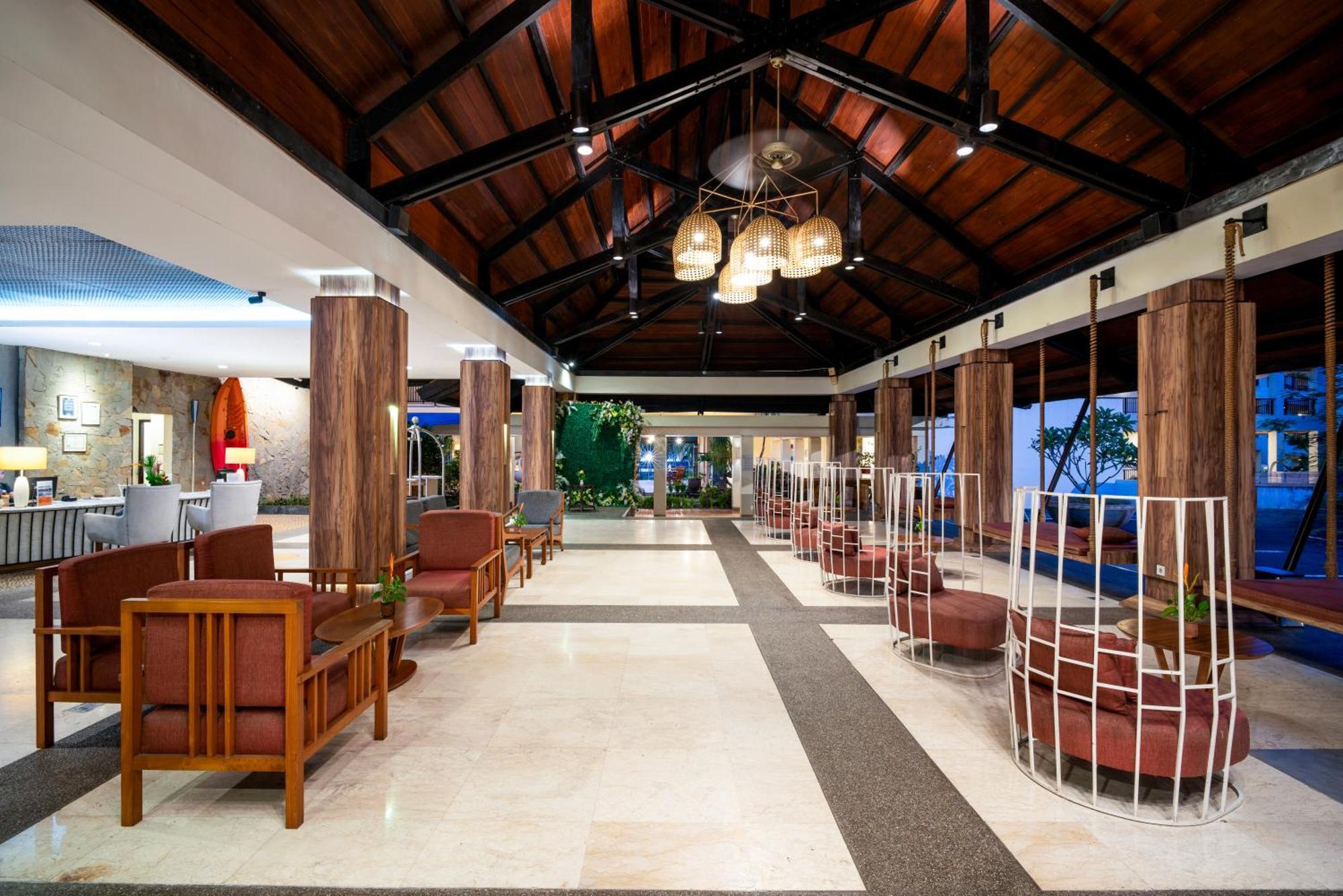 เมอร์เคียว มานาโด ตาเตลี บีช รีสอร์ต Hotel ภายนอก รูปภาพ