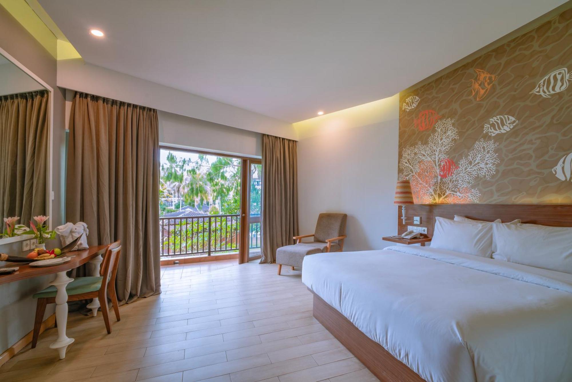 เมอร์เคียว มานาโด ตาเตลี บีช รีสอร์ต Hotel ภายนอก รูปภาพ
